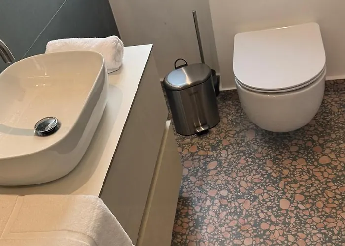 アパート Cozy Luxury 1-bedroom In Nicosia's Heart ニコシア